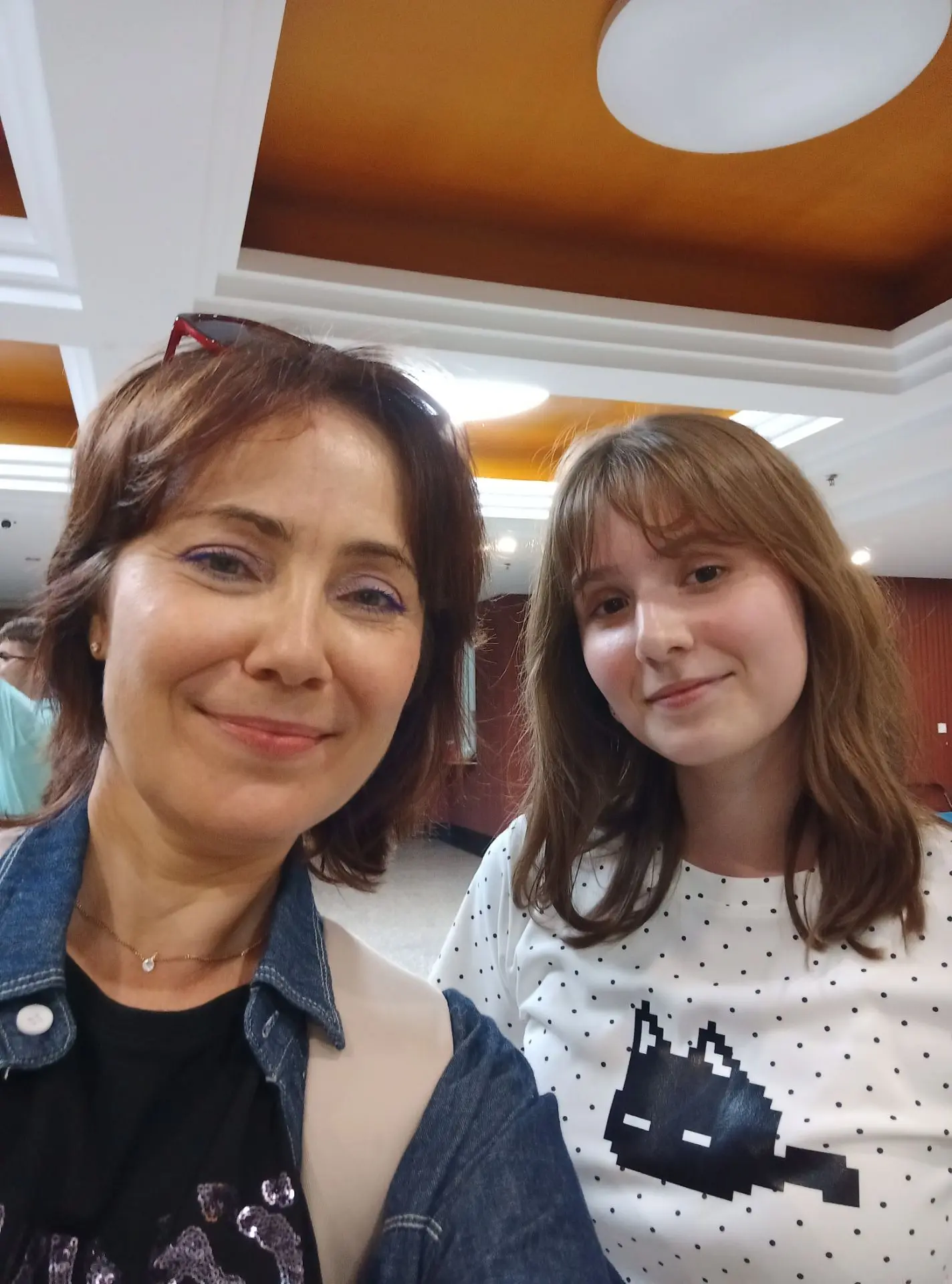 Как интересно и неожиданно бывает в жизни! Возвращаясь с работы, опять в холле увидела ...