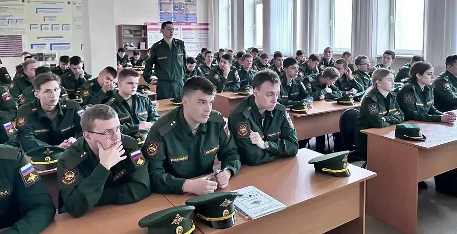 📄 Военные следователи СК России посетили Военный учебный центр Российского государстве...