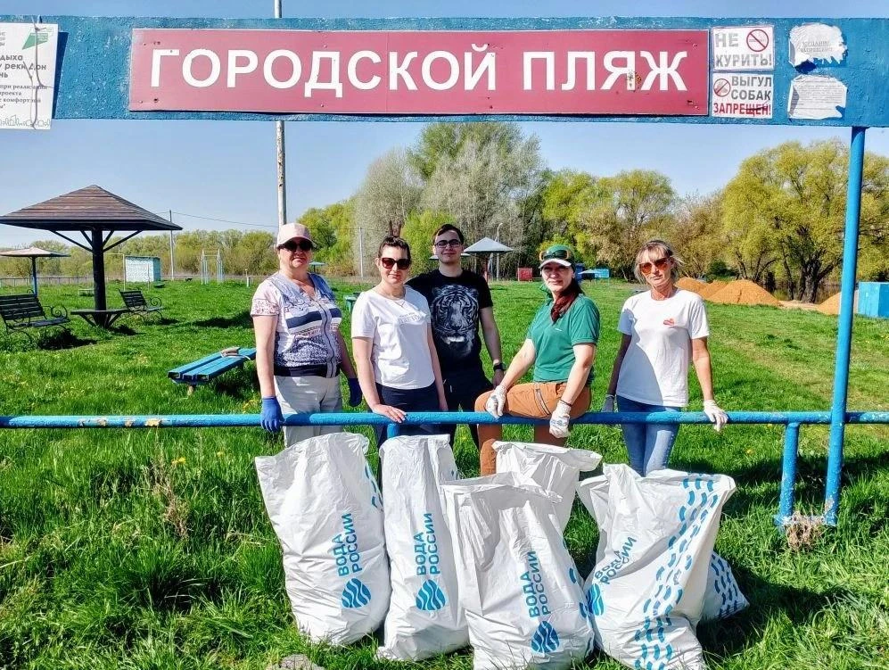 Акция "Вода России" в Лебедянском округе: берег реки Дон в самой Лебедяни очищен от мус...