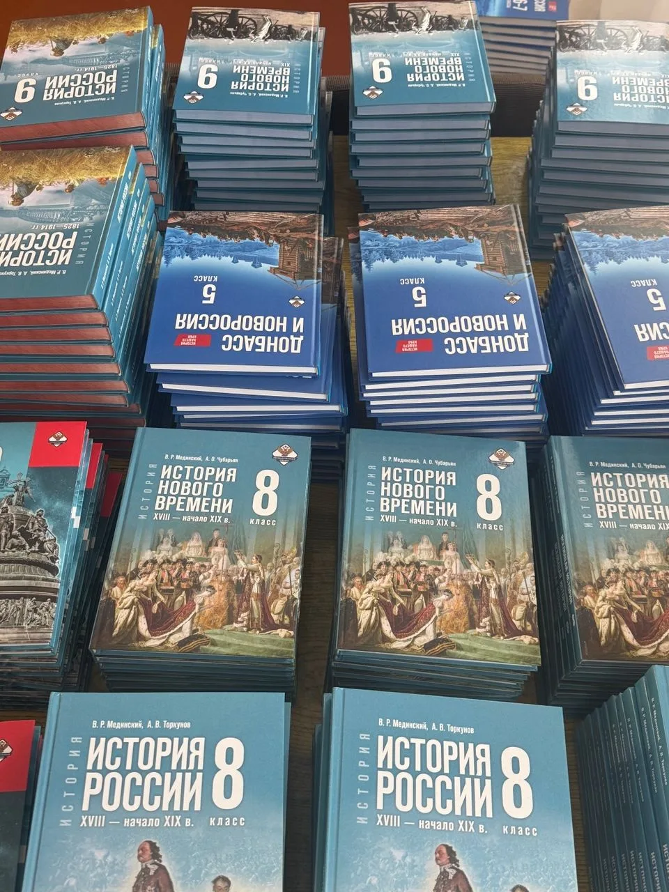 💡Отличные новости из нашей школьной библиотеки!📖