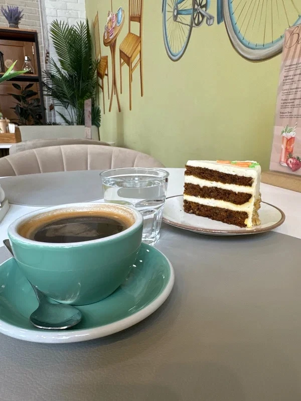 Сегодня пятница — заходите себя побаловать 🍰