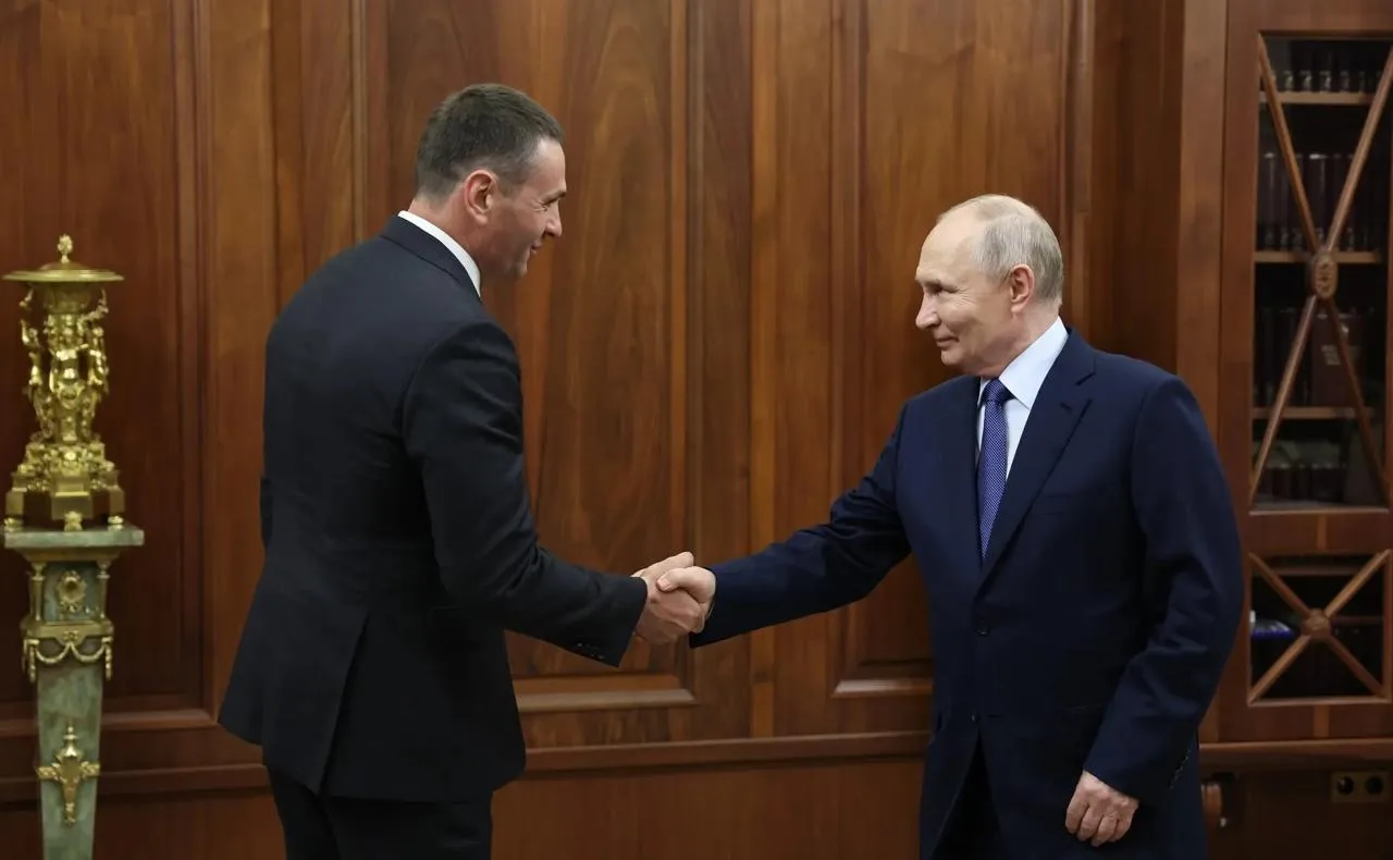 «Надо продолжать эту работу»: Владимир Путин поддержал курс Демешина
