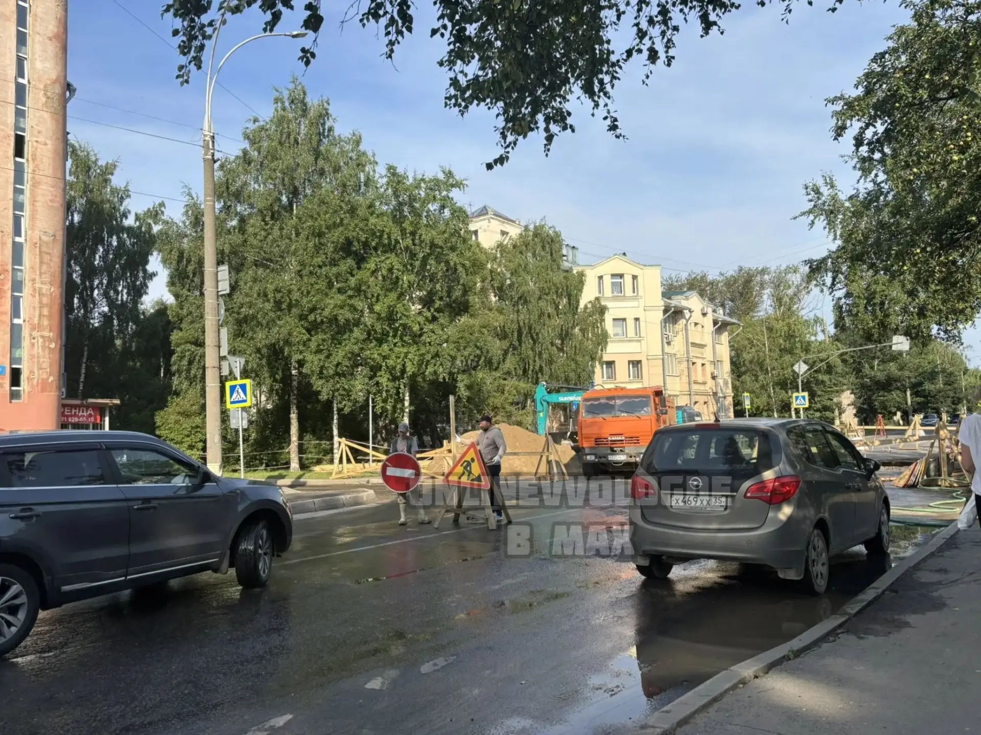 30.07.2026 в 7:47 перекрыт Советский проспект рядом с магнитом. (Советский проспект, 37)

Всех разво