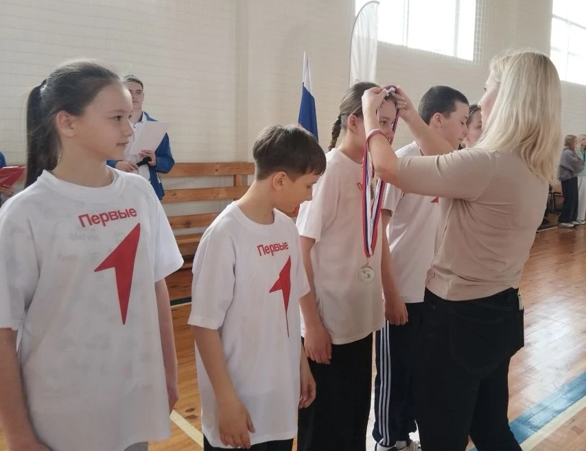 🎉Поздравляем команду «Бравые ребята» МОАУ «СОШ №3 имени А. П. Чурилина» с блестящим результатом — 2 