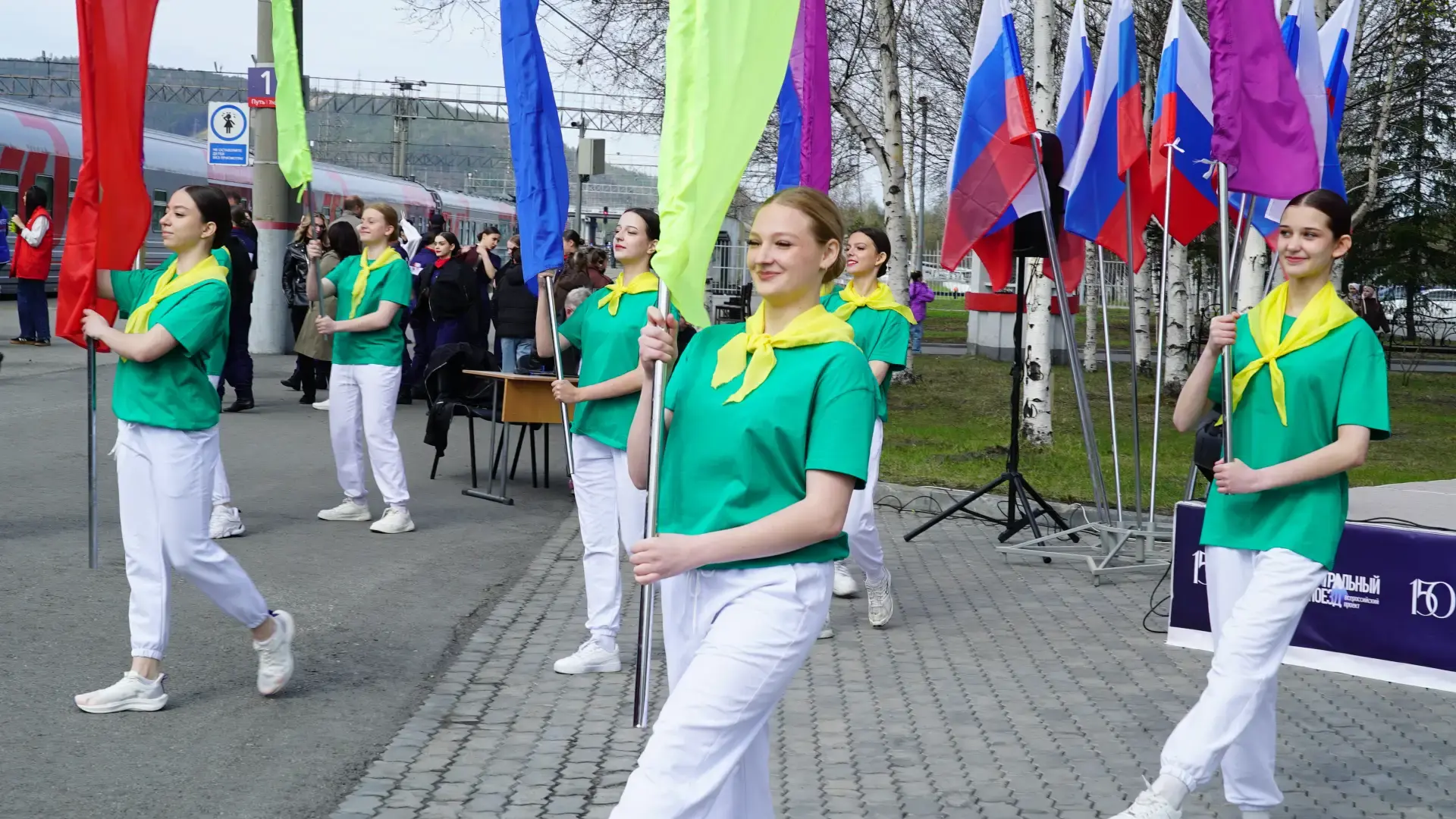 🎭🚂 В столицу БАМа прибыл «Театральный поезд»!  Сегодня, 19 мая, на перроне вокзала Тынды состоялась 