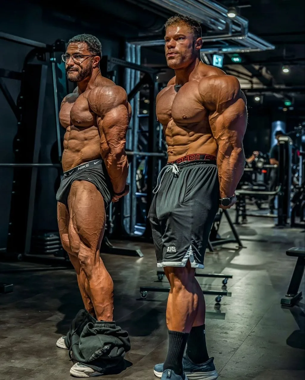 Уэсли Виссерс и  Ниалл Дарвен (оба - категория "Classic Physique") на недавней совместн...