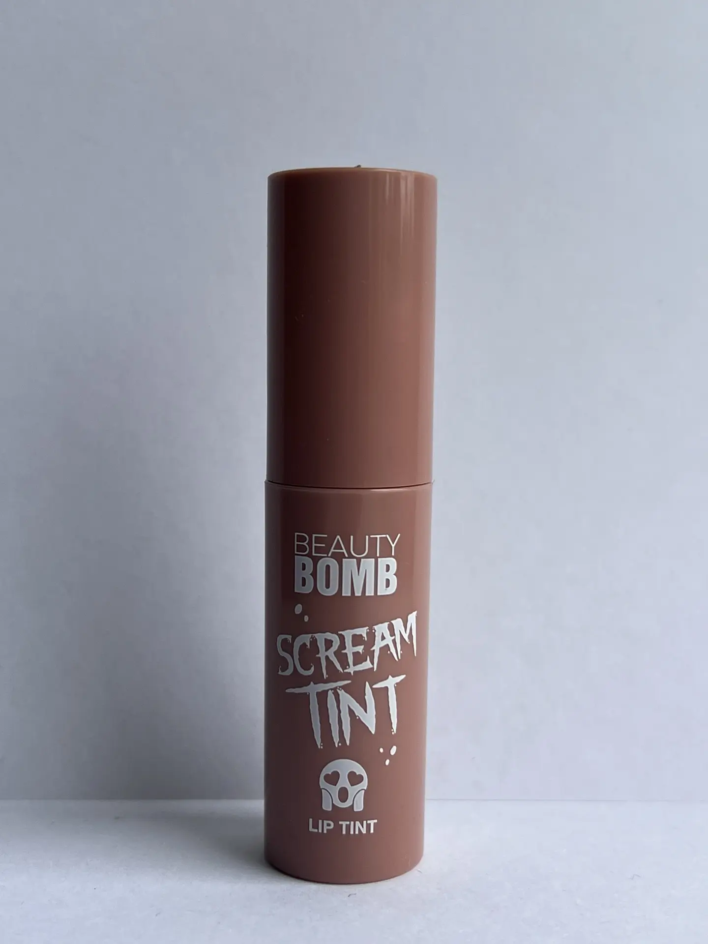 Нашла для себя идеальный тинт - Scream Tint от Beauty Bomb в оттенке 01.