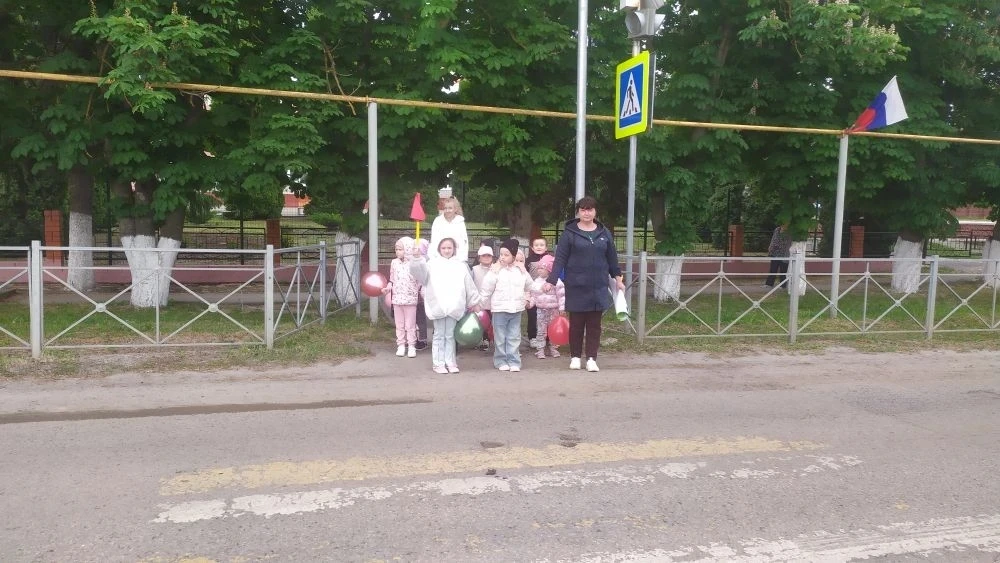 ✨ В рамках дня дорожной безопасности в нашем детском саду прошел тематический день посв...