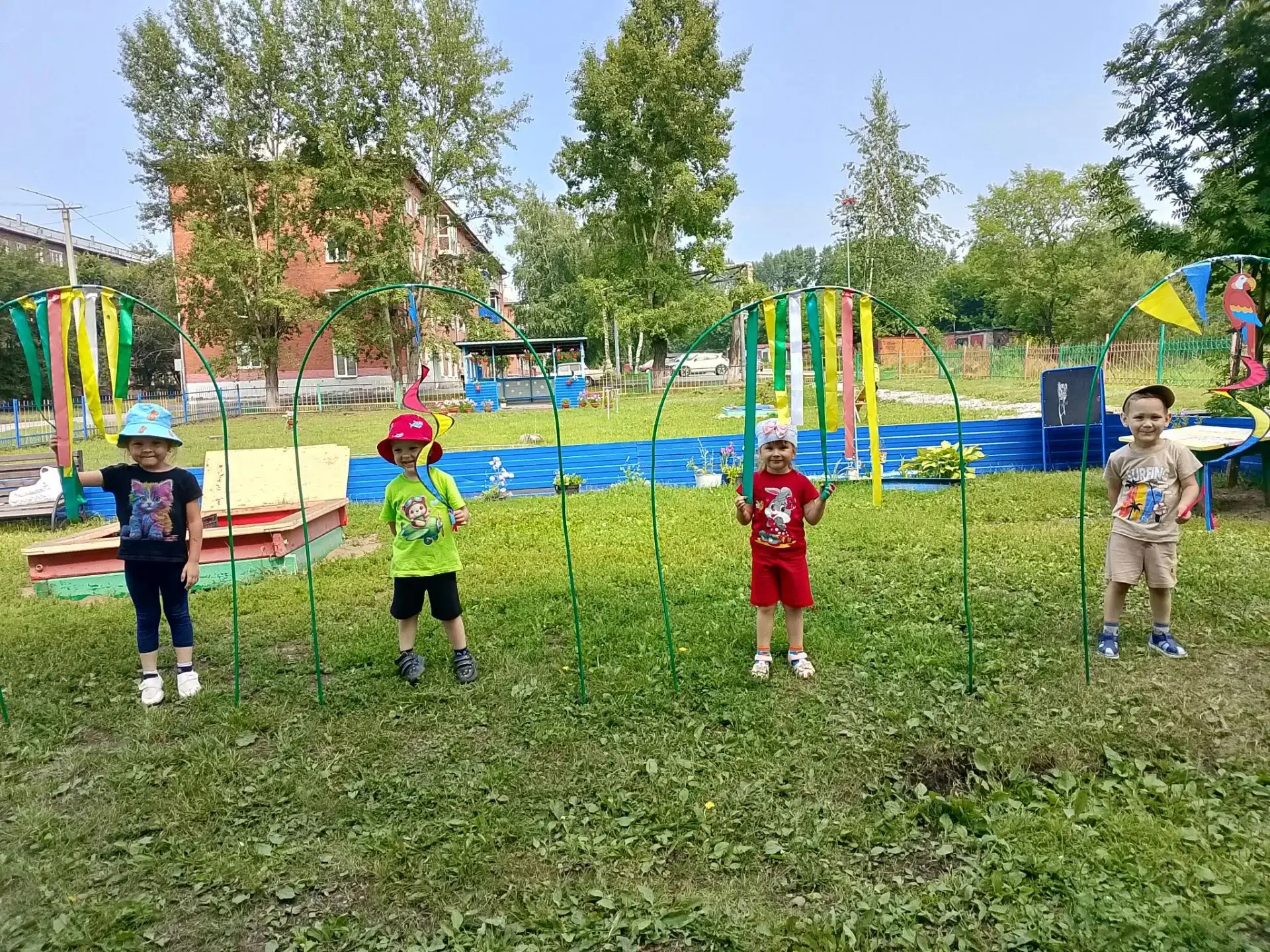 ☀️ Прогулка в детском саду — это всегда море радости и веселья! ☀️