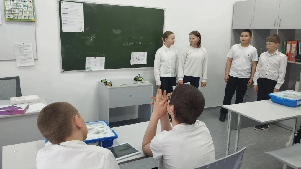 13.05.2026 года на уроках труда (технологии) ученики 5‑го класса под руководством педаг...