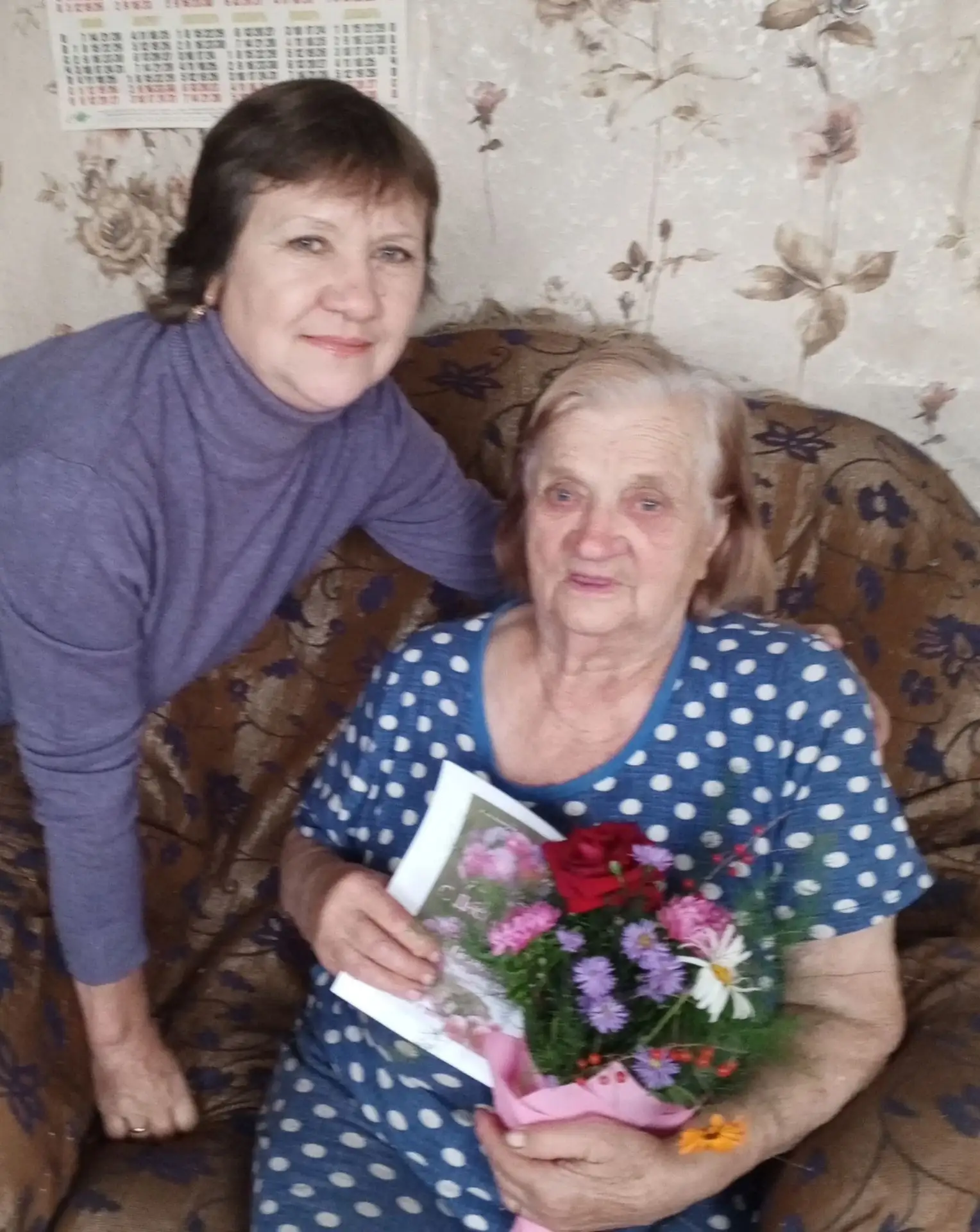 ❤️1 октября сотрудник  Верх-Великосельской сельской библиотеки совместно с сельским клу...