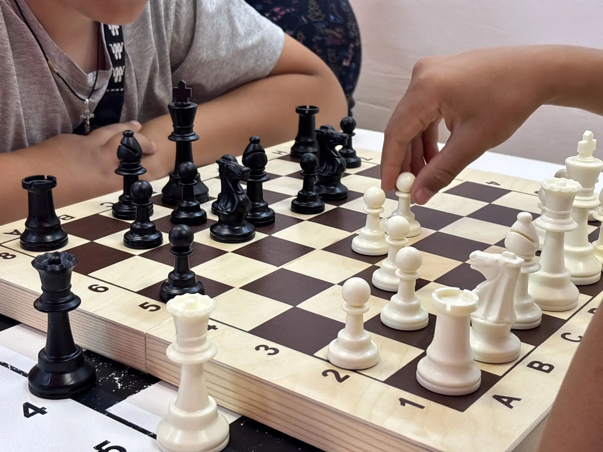 ♟️🧩В «Радуге» прошёл турнир юных шахматистов

Сегодня, 20 июня, в пришкольном лагере «Радуга» царил