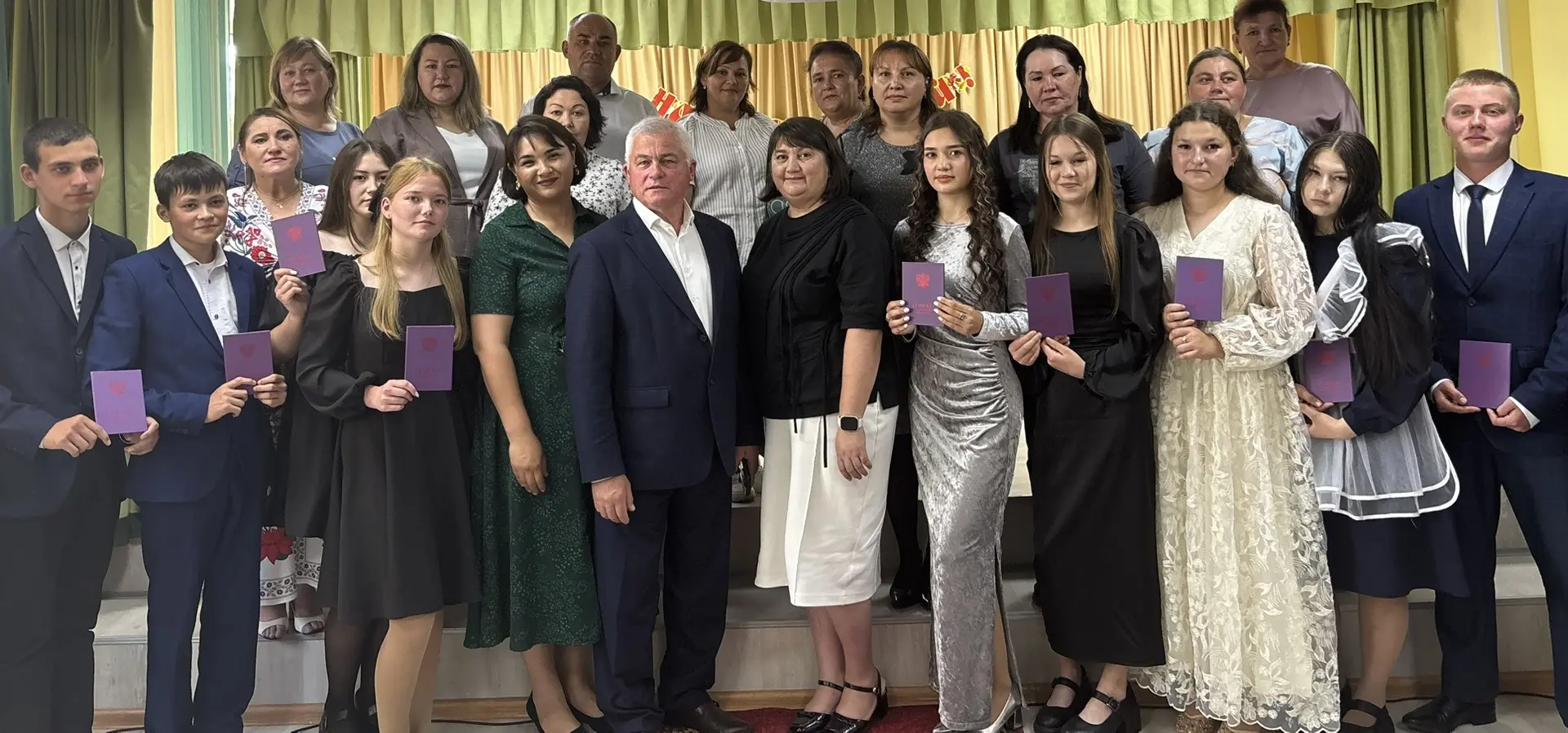 В добрый путь,дорогие выпускники!