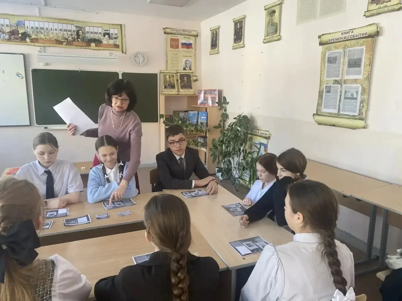 #СШ12_ДеньНауки #СШ12_НашиДетиЛучшие   🦉🚀 Территория открытий: как прошел наш День науки и техники! 