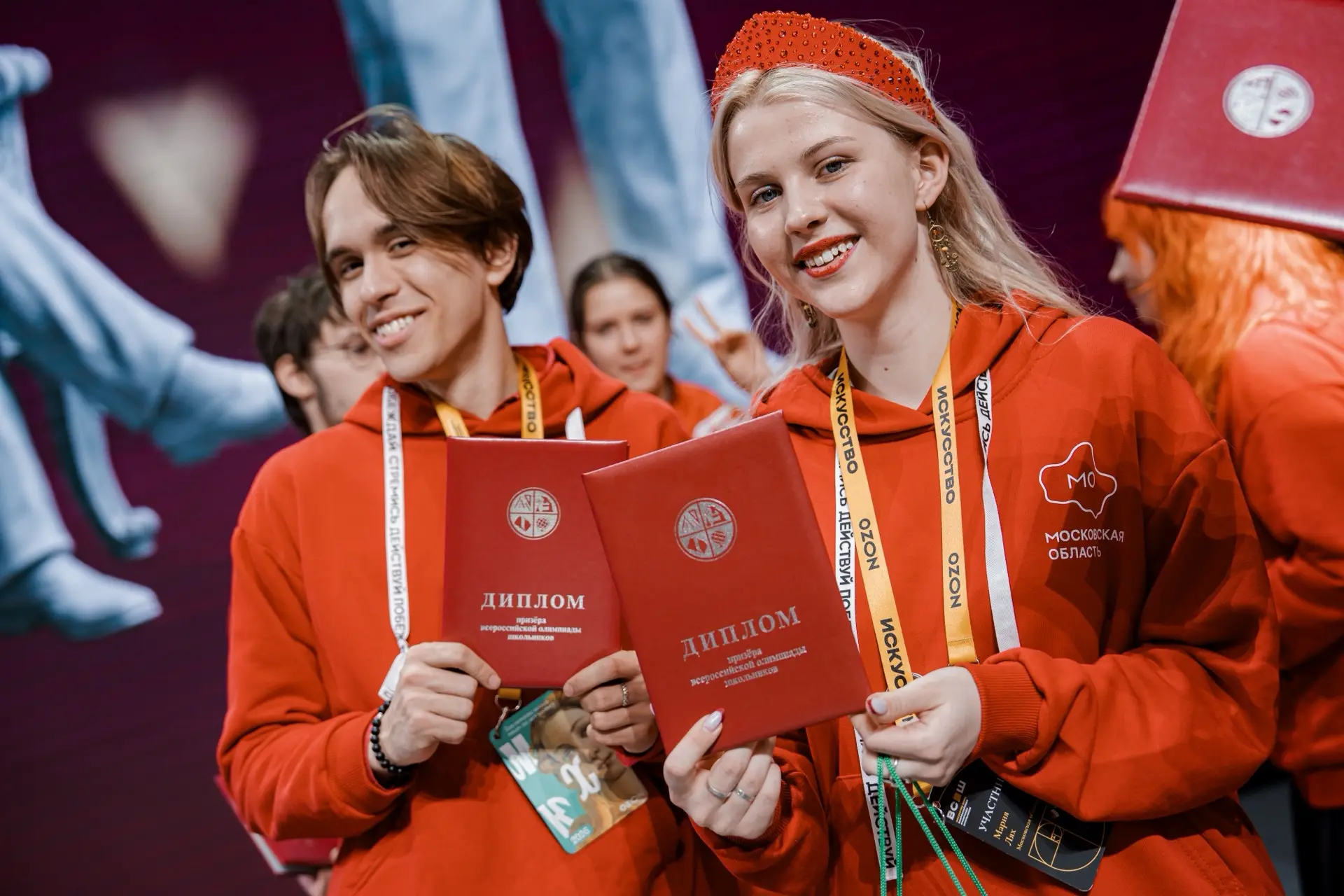 👚 Как ребенку создать собственную линейку одежды? 

Пройти интенсив от «Взлёта» и Школы дизайна Цен