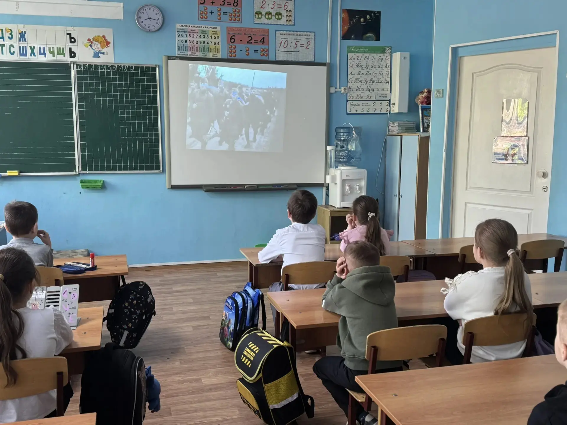 🔊«Разговоры о важном»  ✅4 мая в школе №11 прошли традиционные «Разговоры о важном». Тема урока: «Пес