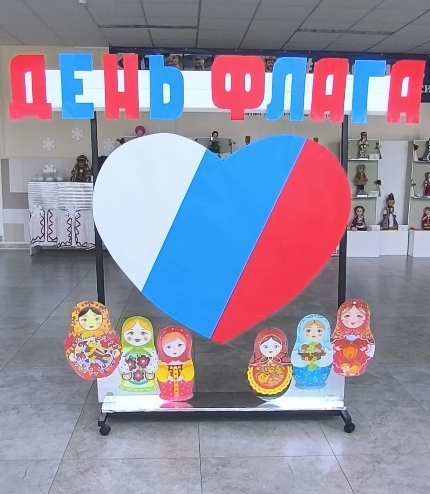 😍 Смотрите какую красоту сделала наш художник-оформитель Ирина Пашковская!!! 🤍💙♥️ Фо...