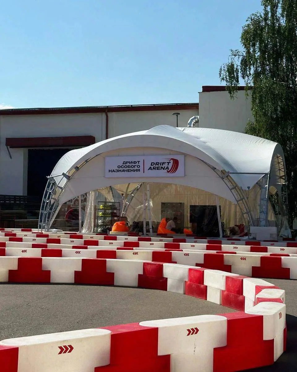 🏎️ На ВДНХ открылась настоящая дрифт арена