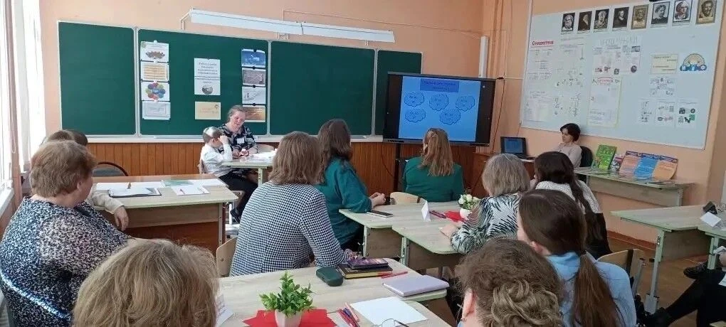 31 марта на базе Островской средней общеобразовательной школы  была организована работа...