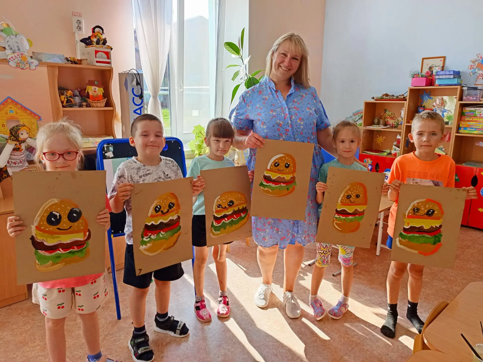 🎉 27 июля — День гамбургера! 🎉
Мы с ребятами не могли пропустить такой повод и устроили настоящий 
