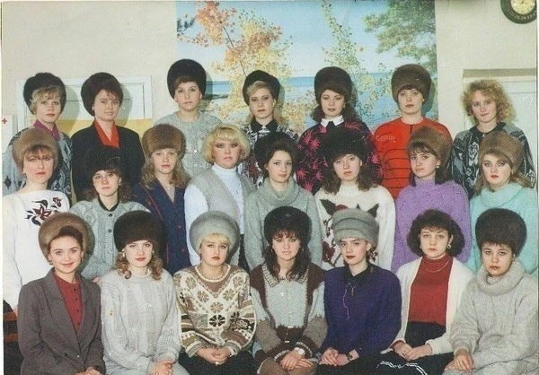 Шапка как символ 90х! Показатель моды и достатка 😀