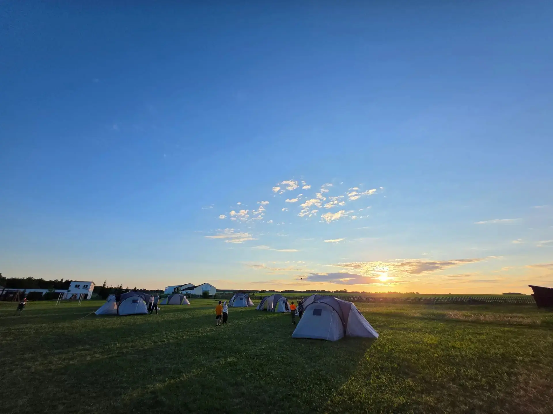 Большое путешествие началось!!! ⛺️🌲

Настоящее приключение стартовало! Наш туристический лагерь не 