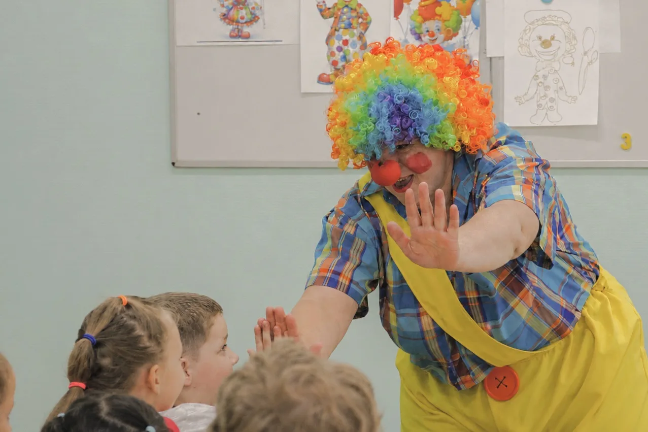 🥳 Смех без причины - признак настоящего праздника!