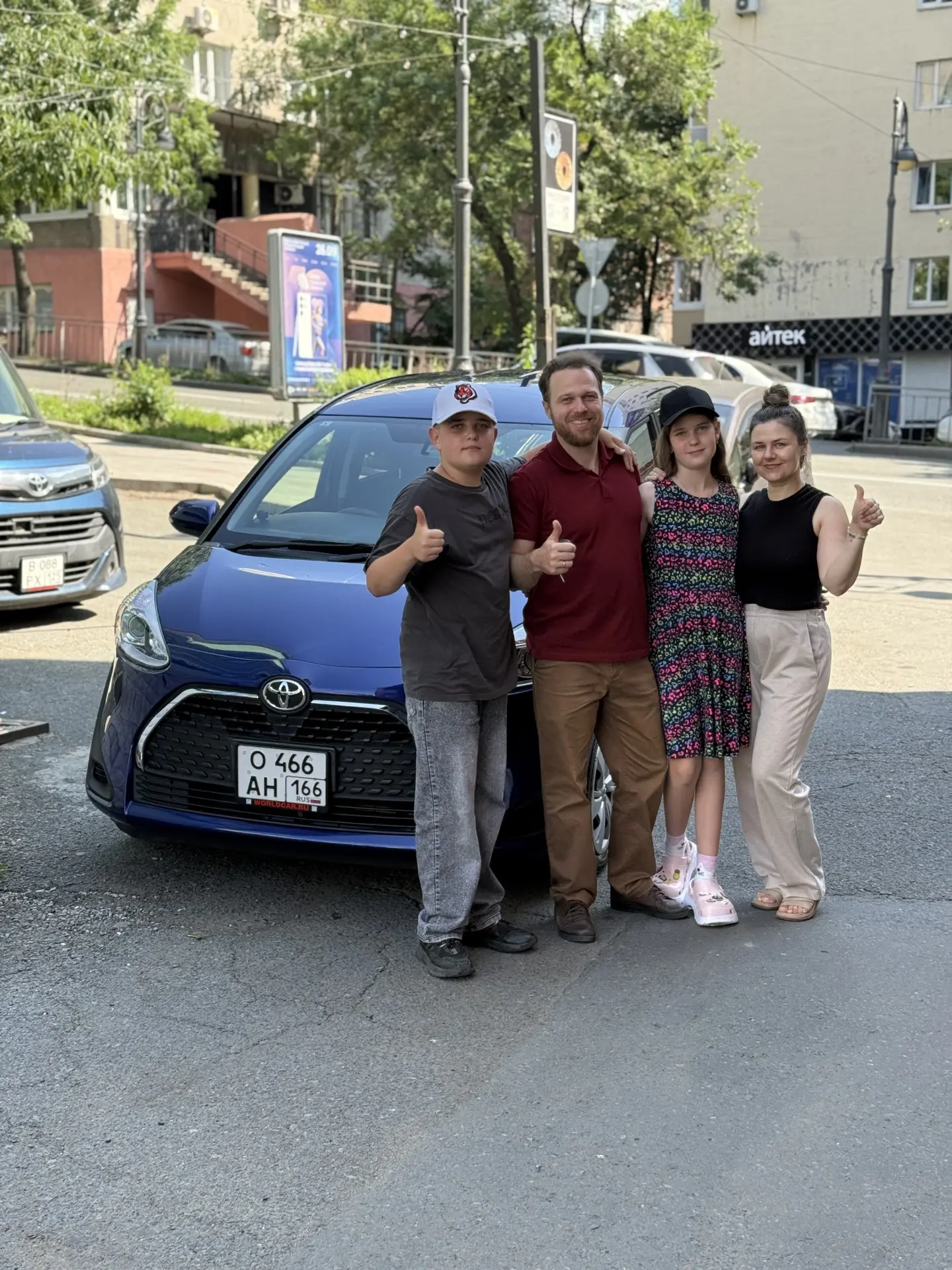 Toyota Sienta - отличный минивэн для семьи 🤗

Выдали нашим заказчикам автомобиль, загляденье! 

202