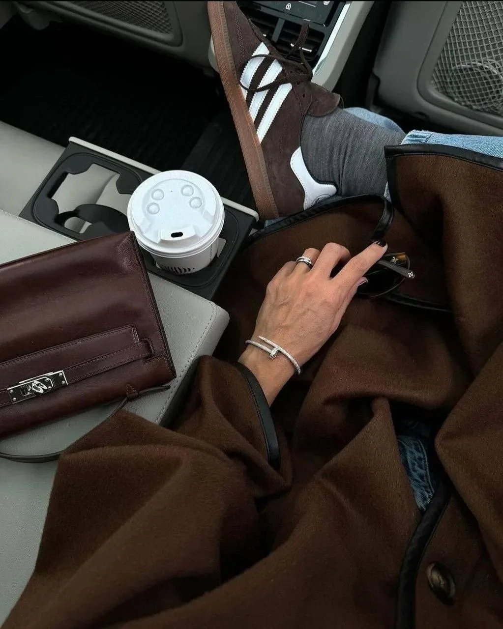 Оформление телефона в стиле coffee aesthetic 🤎☕

Обои+виджеты+цвет приложений

❤️ — нравится
💔 — т