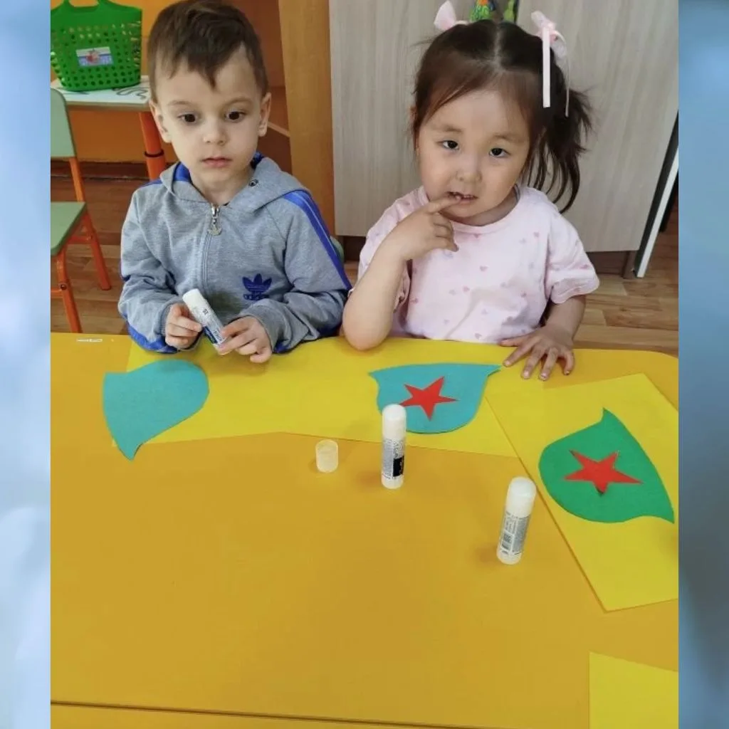 🇷🇺 В группе «Зайка» прошло трогательное занятие к 9 Мая

Дорогие наши подписчики! Сегодня в группе