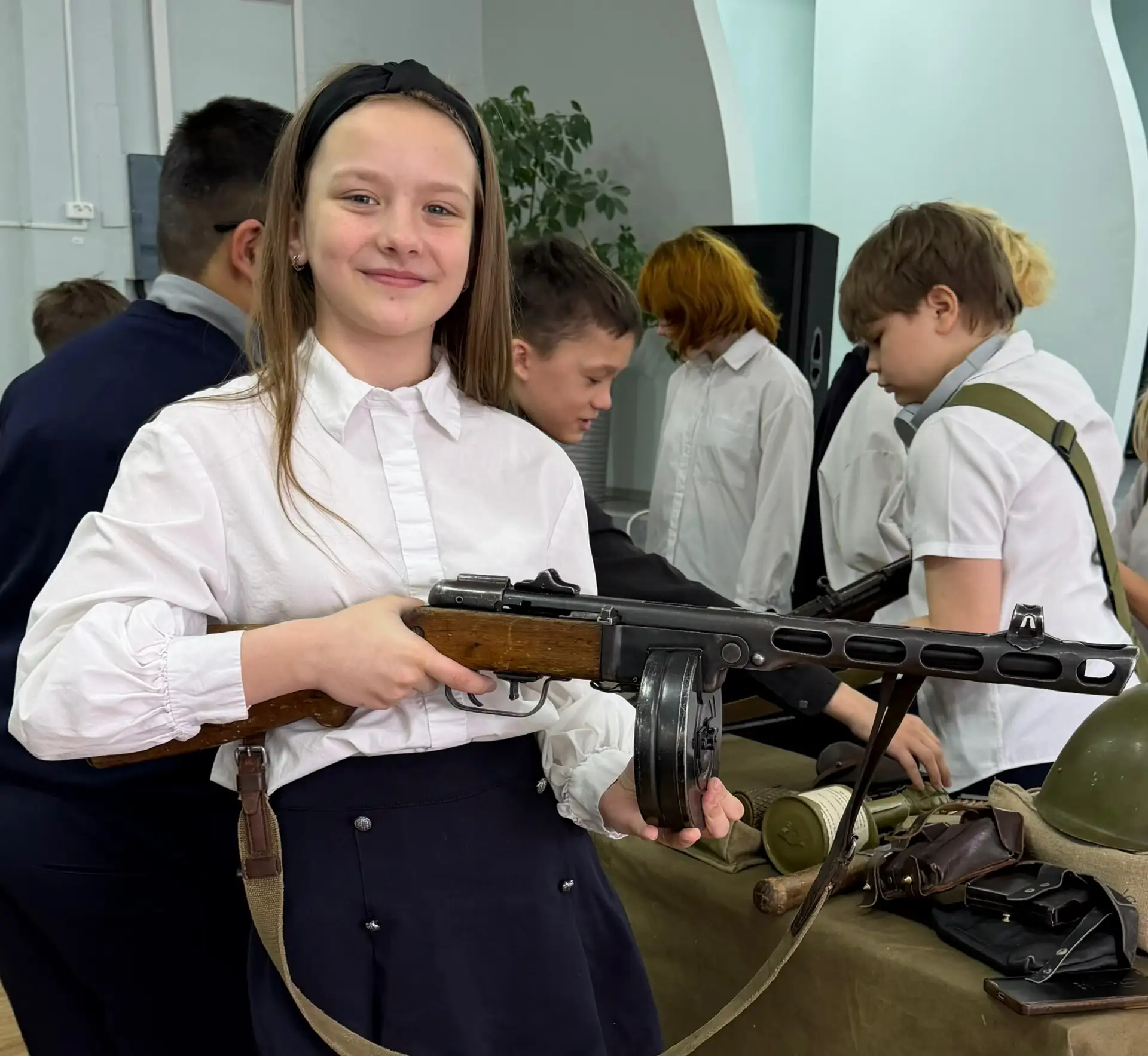В рамках проекта «Оружие Дальневосточной победы» для учащихся среднего и старшего звена прошли занят
