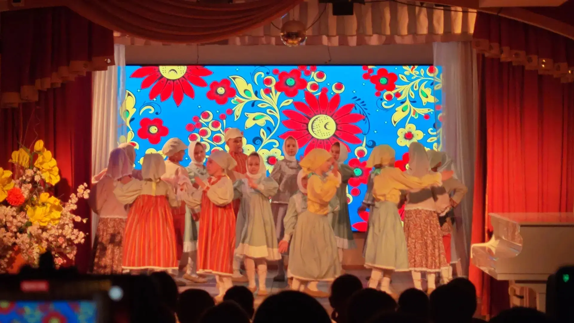 ✨️Наша школа продолжает участие в городском конкурсе «Искусство — школьникам»!✨️