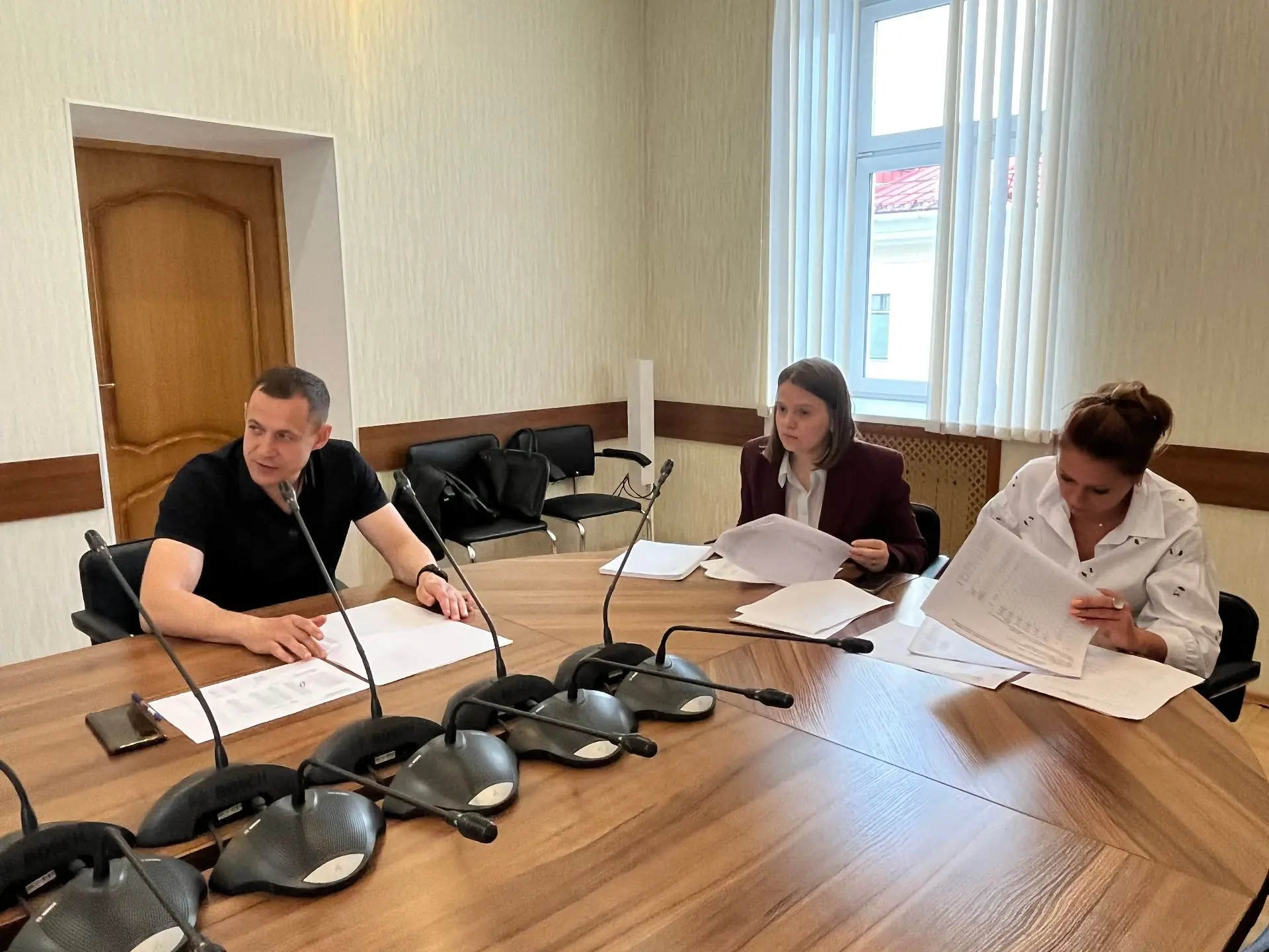 🧐 На личном контроле: Ольга Вовк провела совещание с подрядчиками по капремонту многоквартирных дом