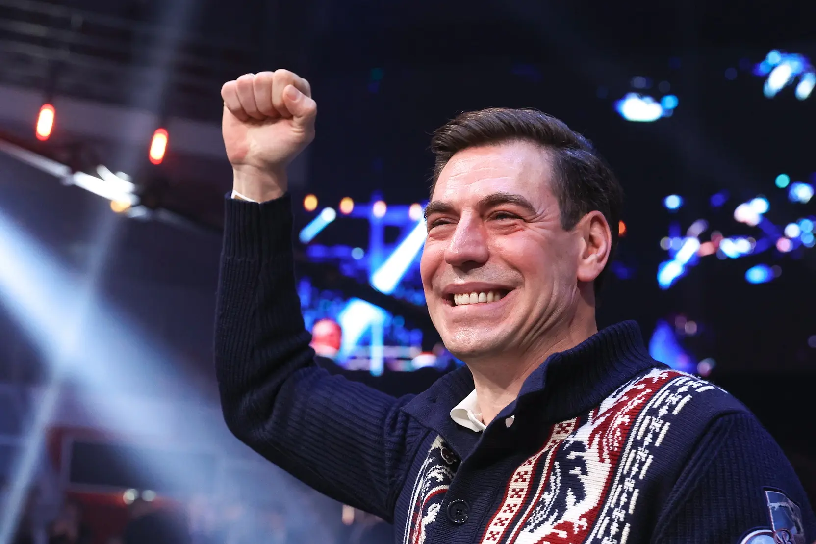 Кроме узнаваемости - ничего!  Политолог Евгений Минченко рассказал "Радиоточке НСН", зачем актер Дми