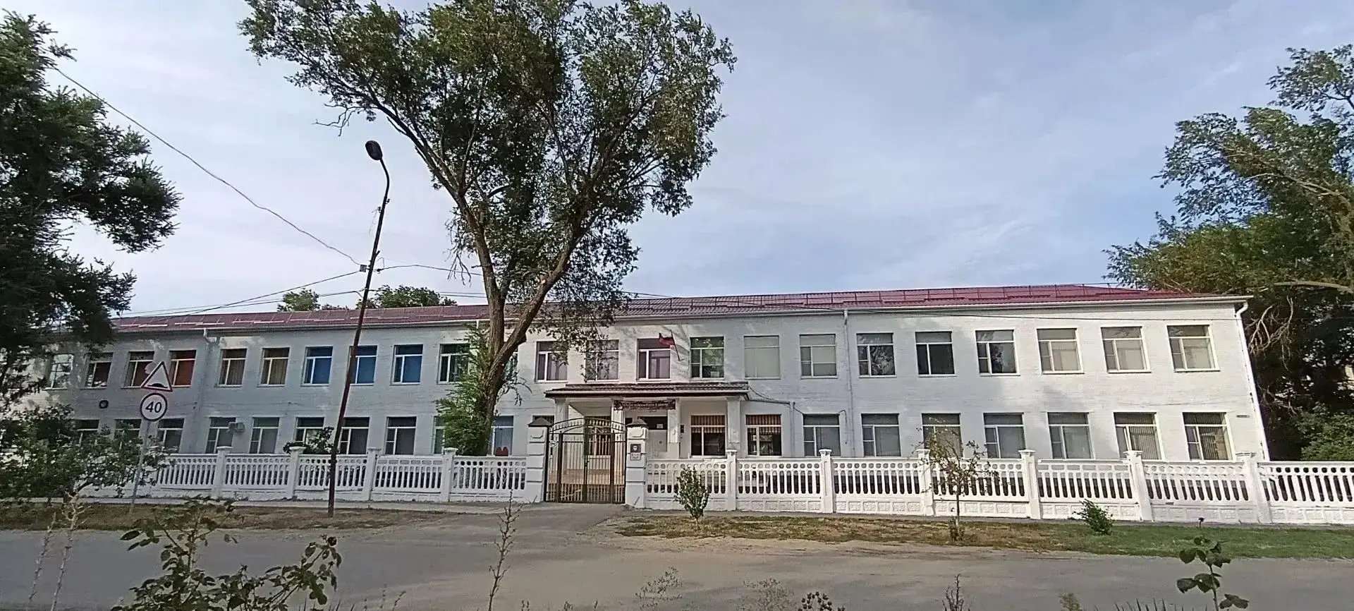 В посёлке Новокумском отремонтировали кровлю школы