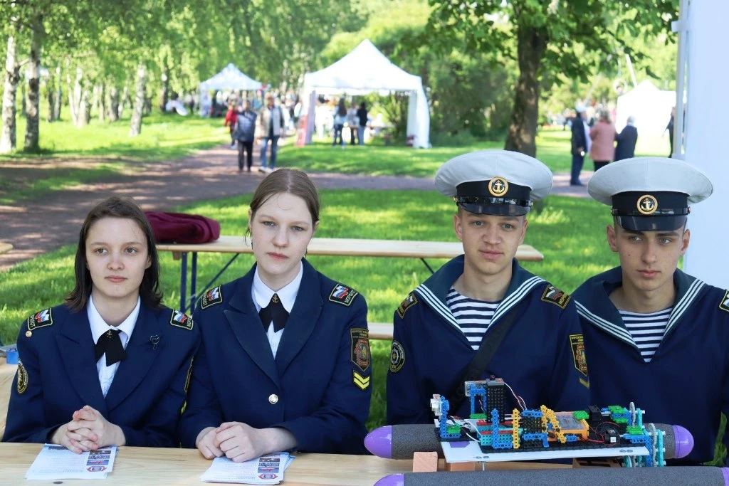 🌟 В Муринском парке Санкт-Петербурга состоялся масштабный молодёжный семейный фестиваль «День полярн