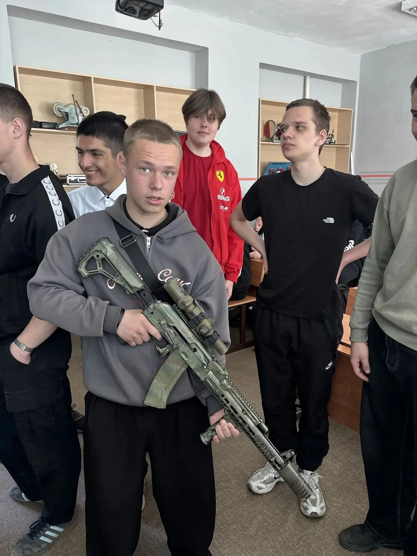 18 мая в рамках кураторского часа «Разговоры о важном» состоялась встреча представителей силовых стр