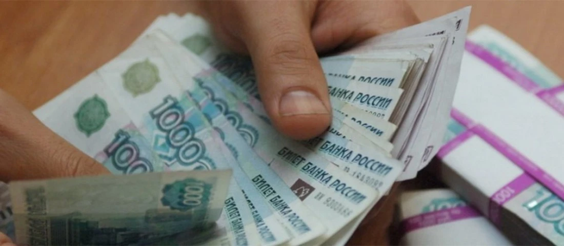 В России средняя зарплата в июле 2026 года приблизилась к 110 тысячам рублей. Об этом н...