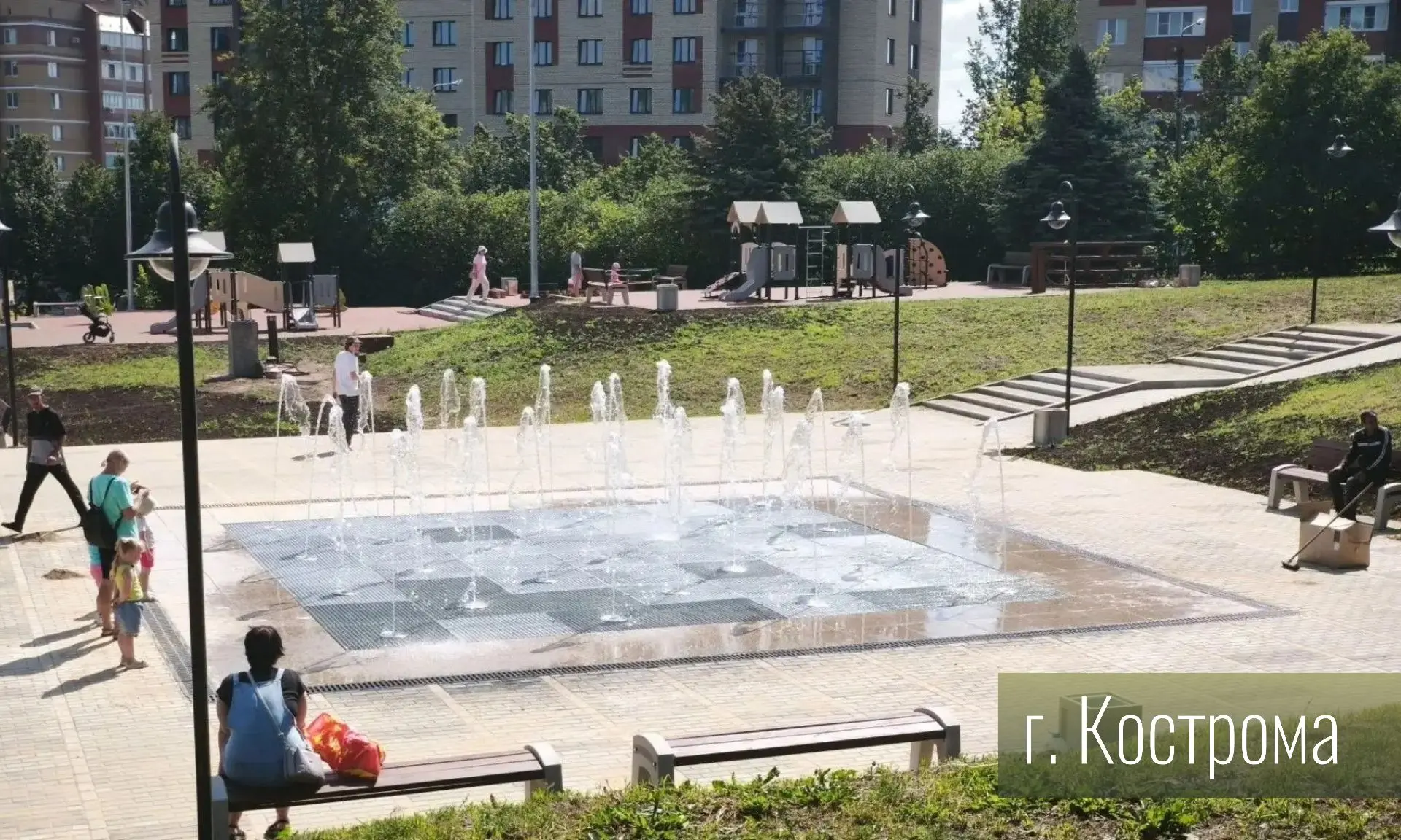 В муниципалитетах региона продолжается обновление территорий в рамках федерального прое...