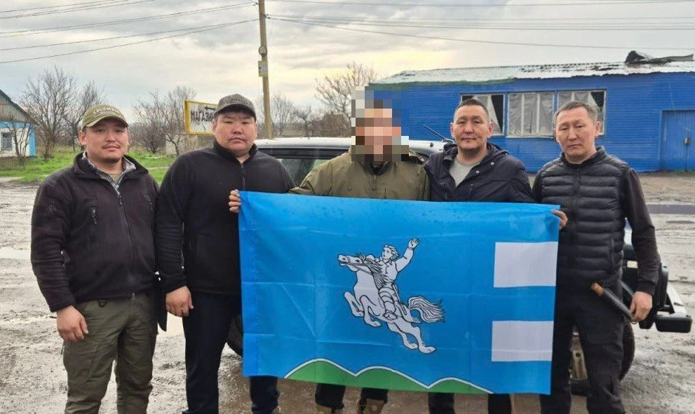 АНАЛ БАЙЫАННАЙ ДЬАЙЫЫГА КЫТТА СЫЛДЬАР БИИР ДОЙДУЛААХТАРБЫТЫН КӨРСӨН КЭЛЛИБИТ                        