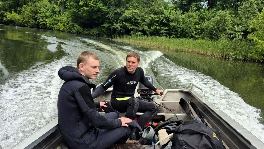 🛶 1 июня водолазы группы поисково-спасательных водолазных работ Аварийно-спасательной ...