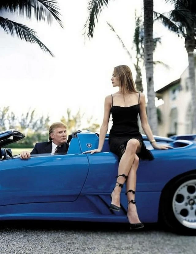 Дональд Трамп и его жена Мелания Трамп, 2000 год.