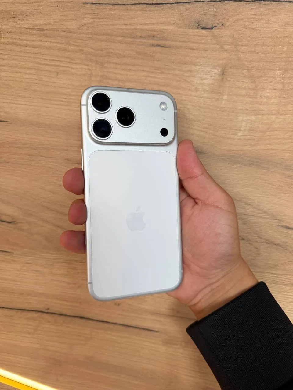 iPhone 17 Pro Max  256 Gb 🤍