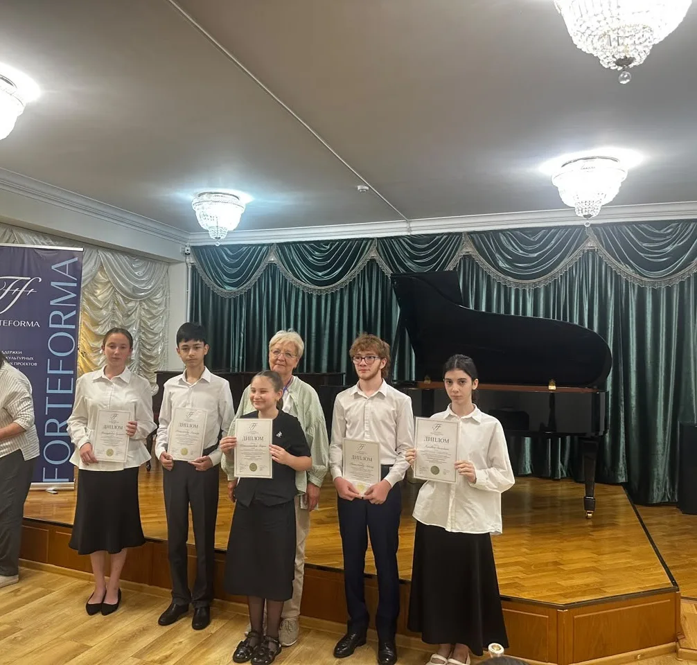 🎹 Первая летняя творческая школа «Фортеформа» стартовала в Дагестане.