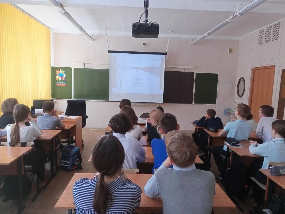 16 марта в школе прошли занятия «Разговоры о важном», посвященные роли заводов в развитии страны и и