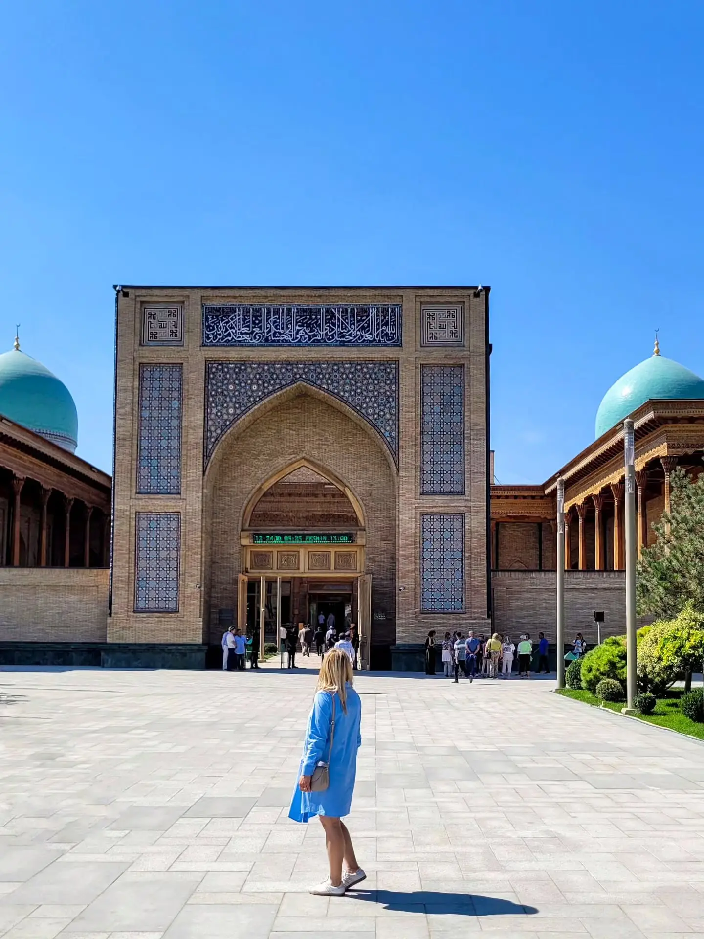 🕌 Если вы ищете направление для следующего путешествия, закройте глаза и представьте: бирюзовые куп