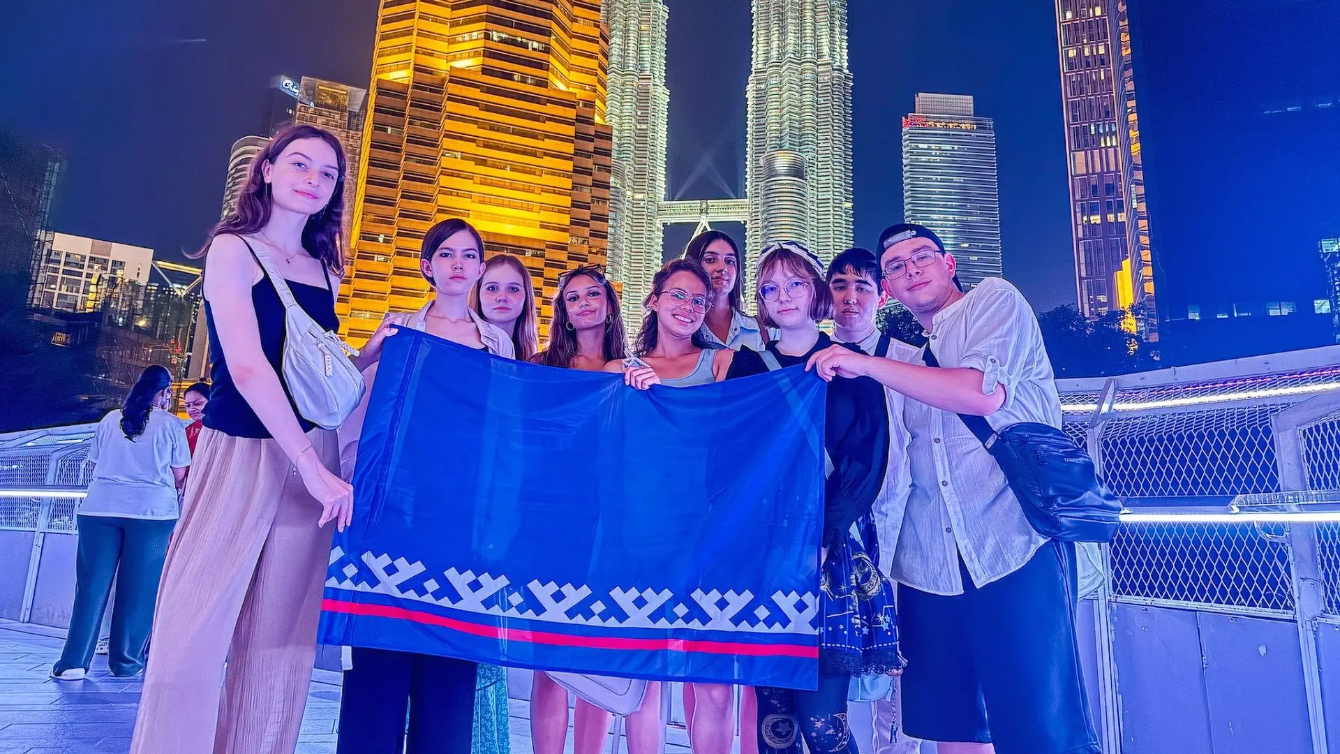Ямальские школьники стажируются в Малайзии 💪

Девять умников и умниц из Салехарда, Надыма, Нового У