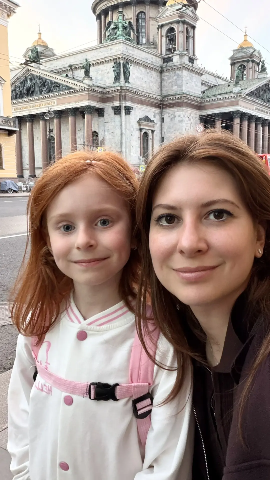 Гуляли буквально от рассвета до заката, как два слипшихся 🥟 

В Питере однозначно моя душа 🫶🏼