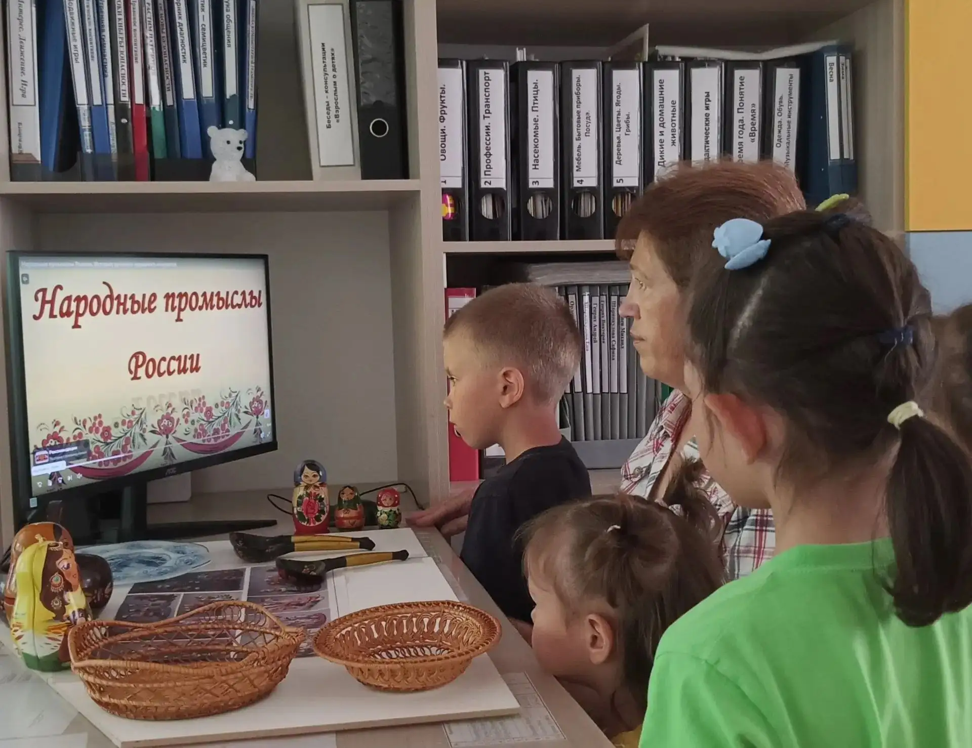 "Через традиции к единству". День народных художественных промыслов в России отмечается ежегодно в п