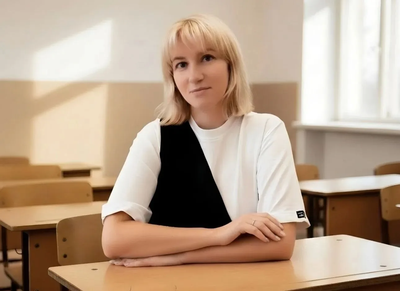Первый учитель 👩‍🏫

Мы продолжаем рассказывать об учителях будущих первоклассников.

Знакомьтесь, 